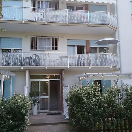 Casa Marialuigia - Appartamenti Solo Per Famiglie Lido di Jesolo Eksteriør billede
