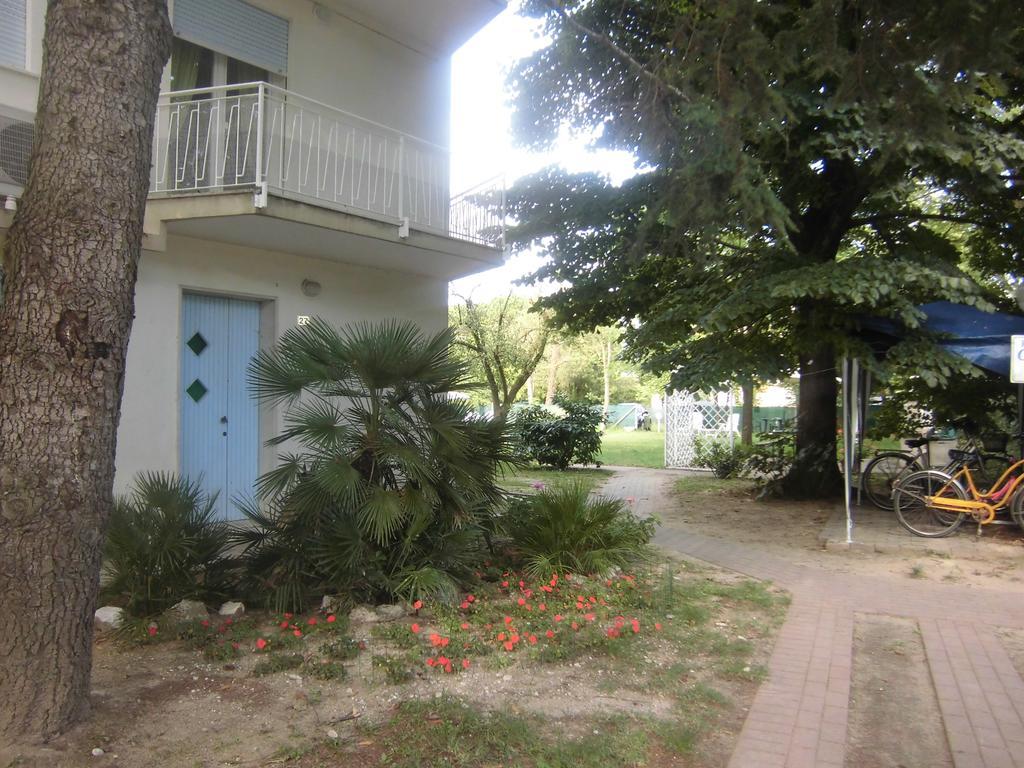 Casa Marialuigia - Appartamenti Solo Per Famiglie Lido di Jesolo Eksteriør billede